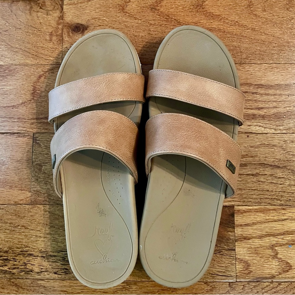 Reef cushion vista hi platform sandals